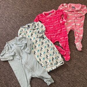 KicKee Set of Baby bamboo footsies in Pink and Blue horses western country